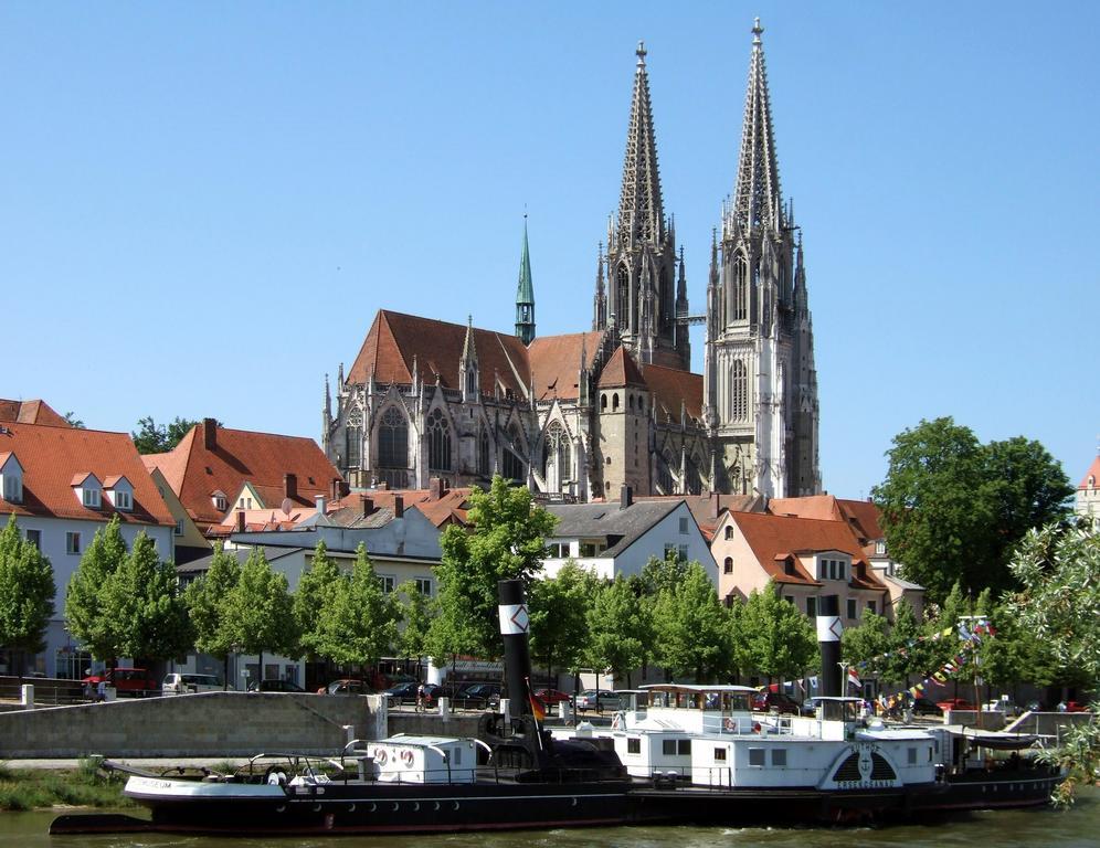 Altstadtflair * Regensburg